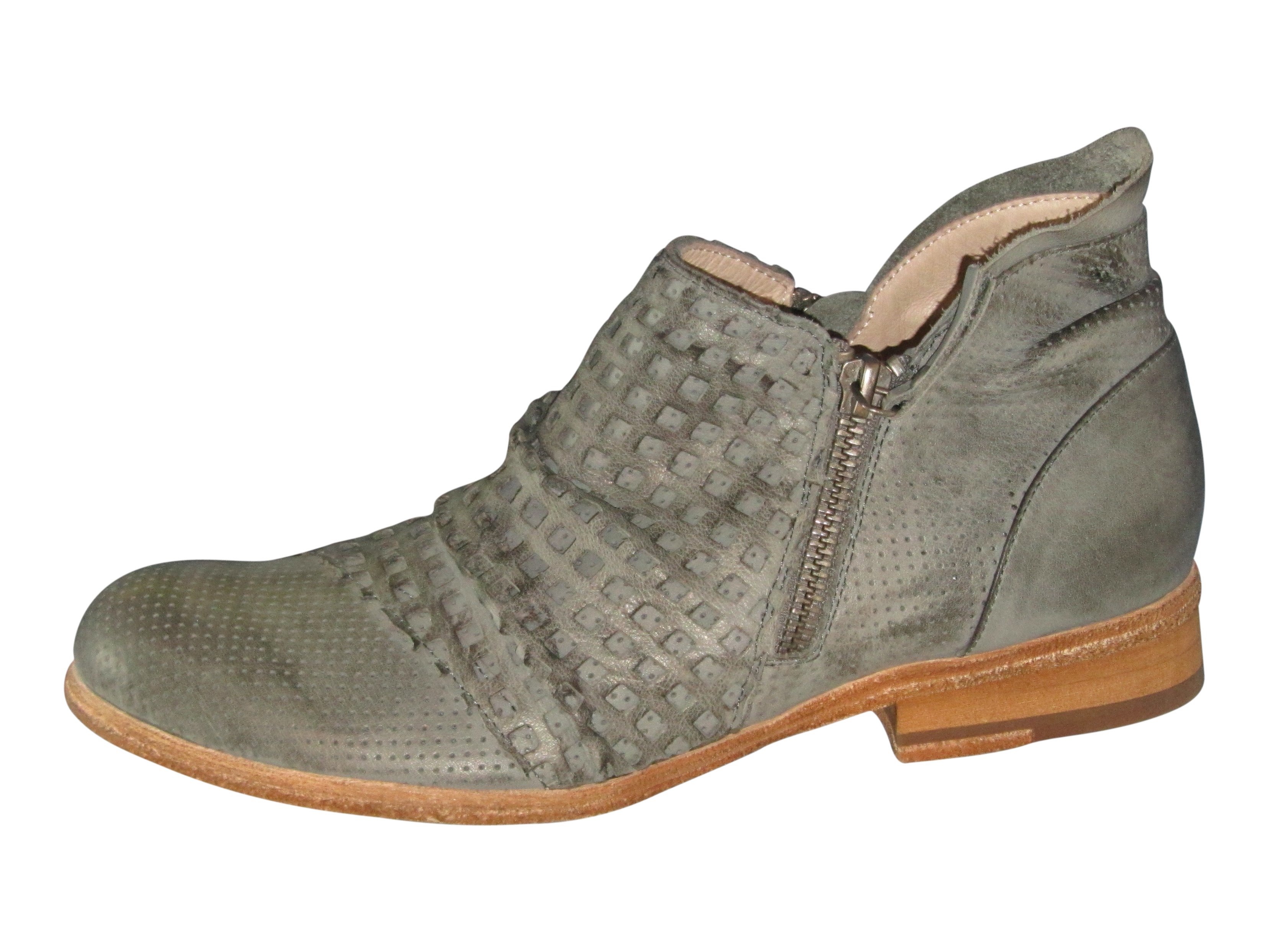 silent d shoes amazon